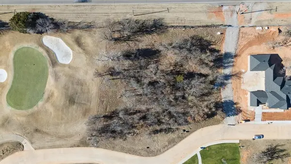 6133 Canopy Lane, Edmond, OK 73025