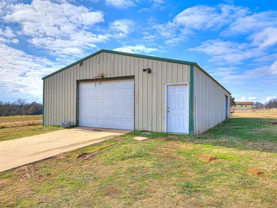 16710 Kings Road, Shawnee, OK 74801 - Image #3