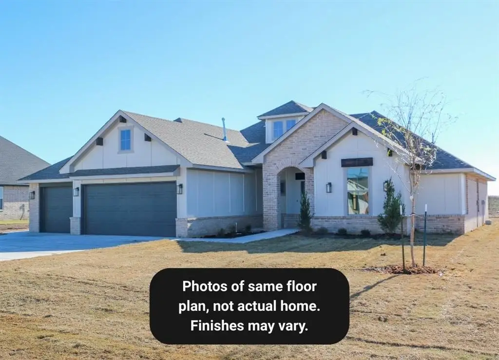 4900 Vine Cliff Road, Mustang, OK 73064 - Image #1