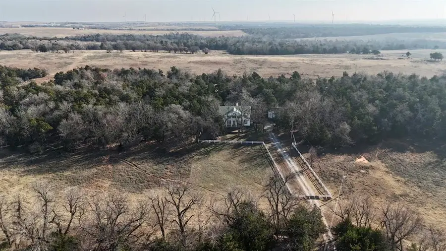 16285 S Maple Road, Hinton, OK 73047 - Image #3