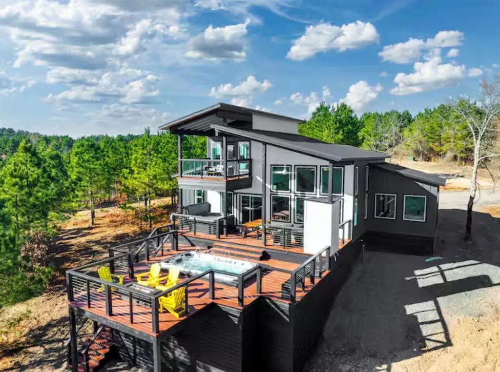 1104 Kaisley Blue Eye Way, Broken Bow, OK 74728 - Image #1