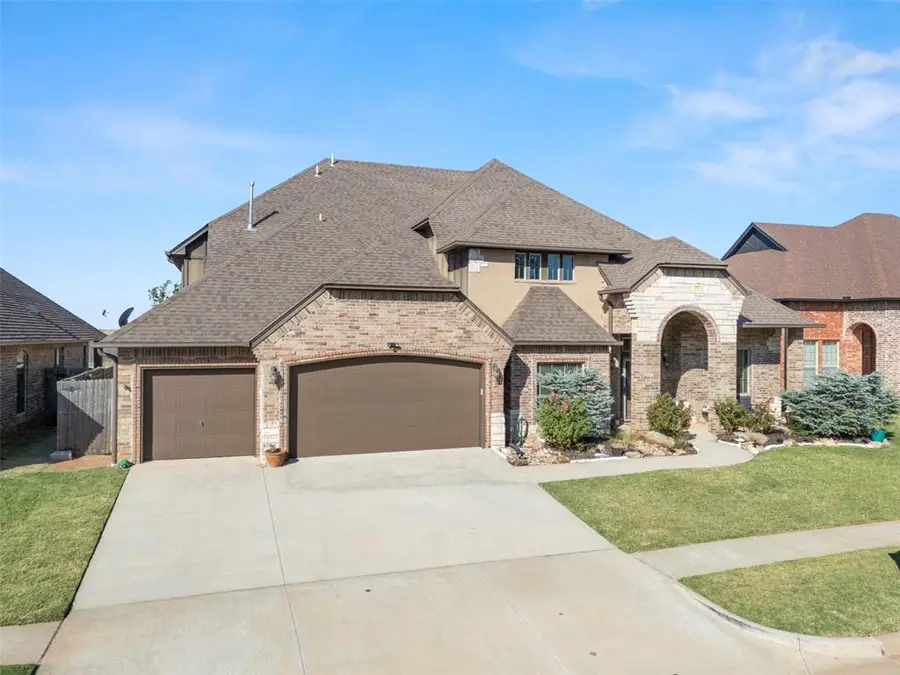 13313 Ambleside Drive, Yukon, OK 73099 - Image #2