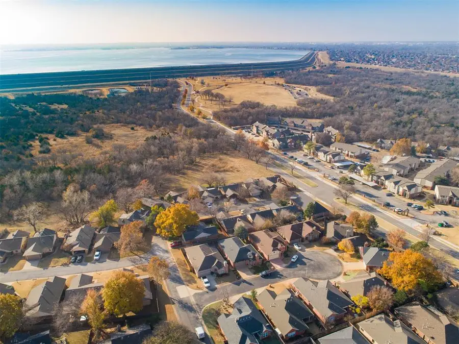 4437 Alturas Court, Oklahoma City, OK 73120 - Image #2