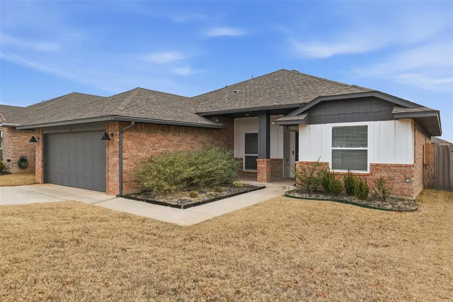 1108 Blackjack Creek Drive, Yukon, OK 73099 - Image #2