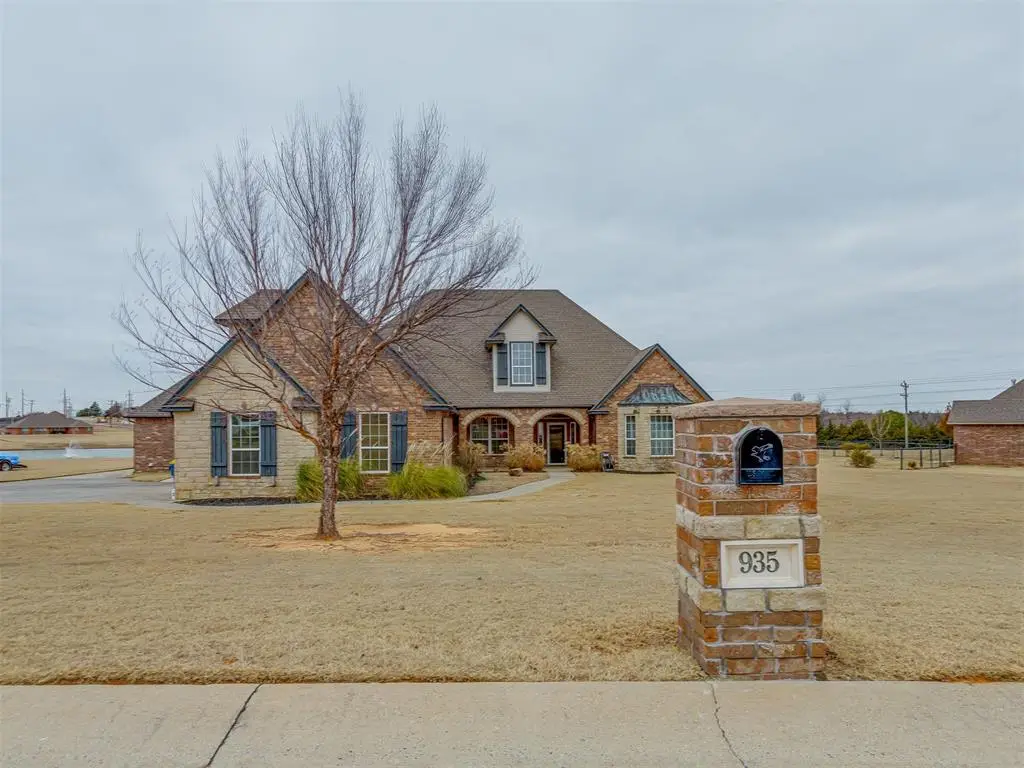 935 Silver Chase Drive, Choctaw, OK 73020 - Image #1