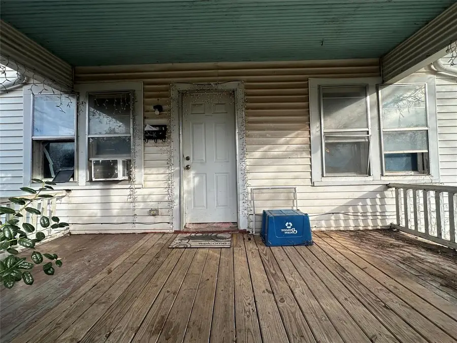 927 N Hobson Avenue, Shawnee, OK 74801 - Image #2