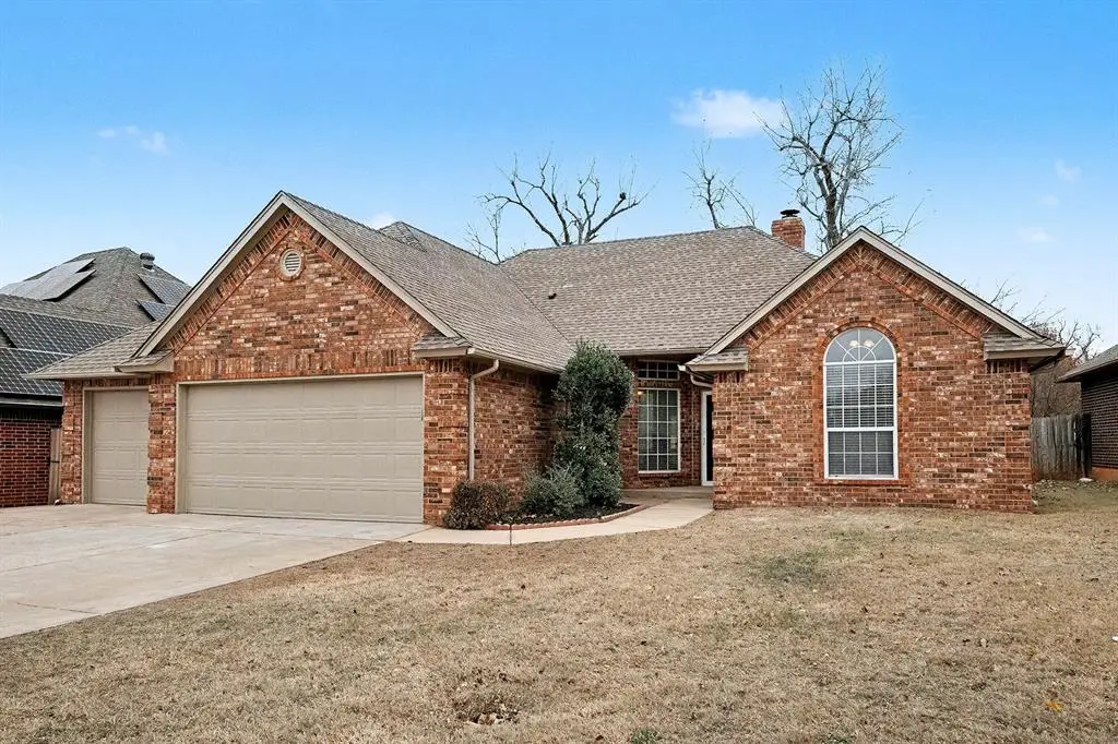 1921 E Cottonwood Terrace, Mustang, OK 73064 - Image #1