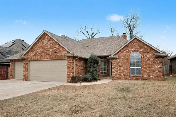 1921 E Cottonwood Terrace, Mustang, OK 73064