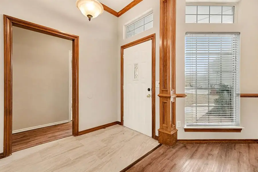 1921 E Cottonwood Terrace, Mustang, OK 73064 - Image #2