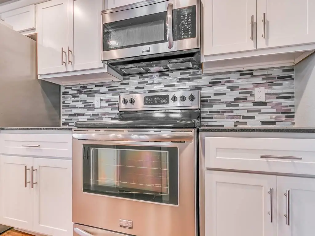 931 NW 7th Street #100, Oklahoma City, OK 73106 - Image #1