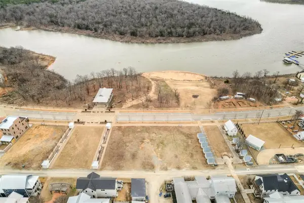 45 Water Street, Carlton Landing, OK 74432