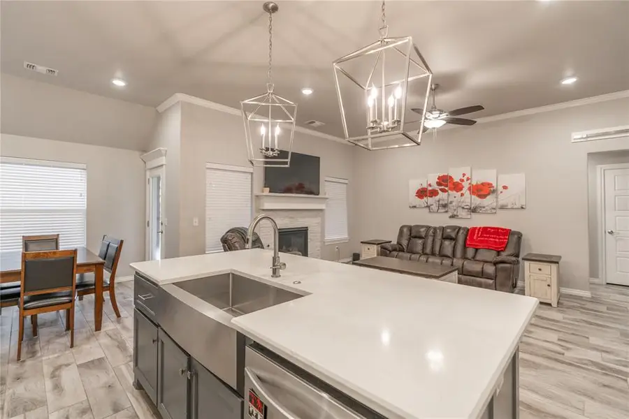 701 Cassandra Lane, Yukon, OK 73099 - Image #3