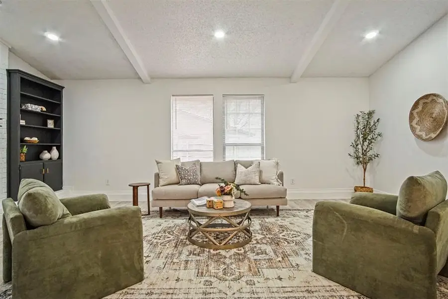 744 Mabel C Fry Boulevard, Yukon, OK 73099 - Image #2