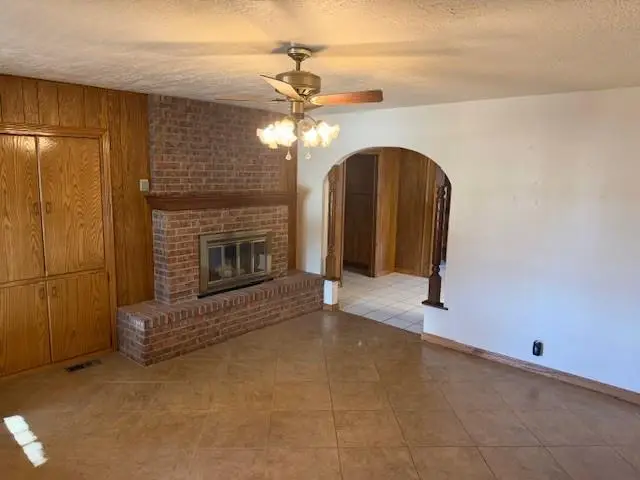 410 W Creek Street, Lindsay, OK 73052 - Image #2