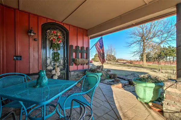 3808 S Manning Road, El Reno, OK 73036