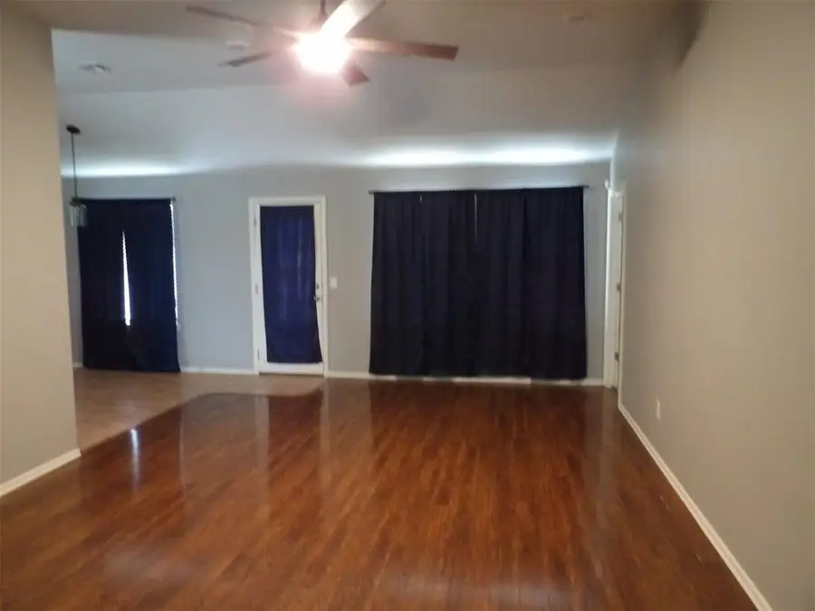 4405 Apple Blossom Circle, Moore, OK 73160 - #2