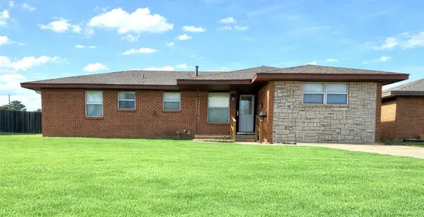 1304 N Market Street, Cordell, OK 73632