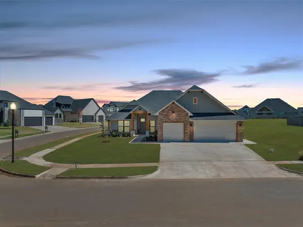 14608 Giverny Lane, Yukon, OK 73099