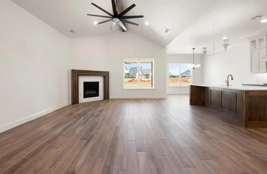 14608 Giverny Lane, Yukon, OK 73099 - Image #3