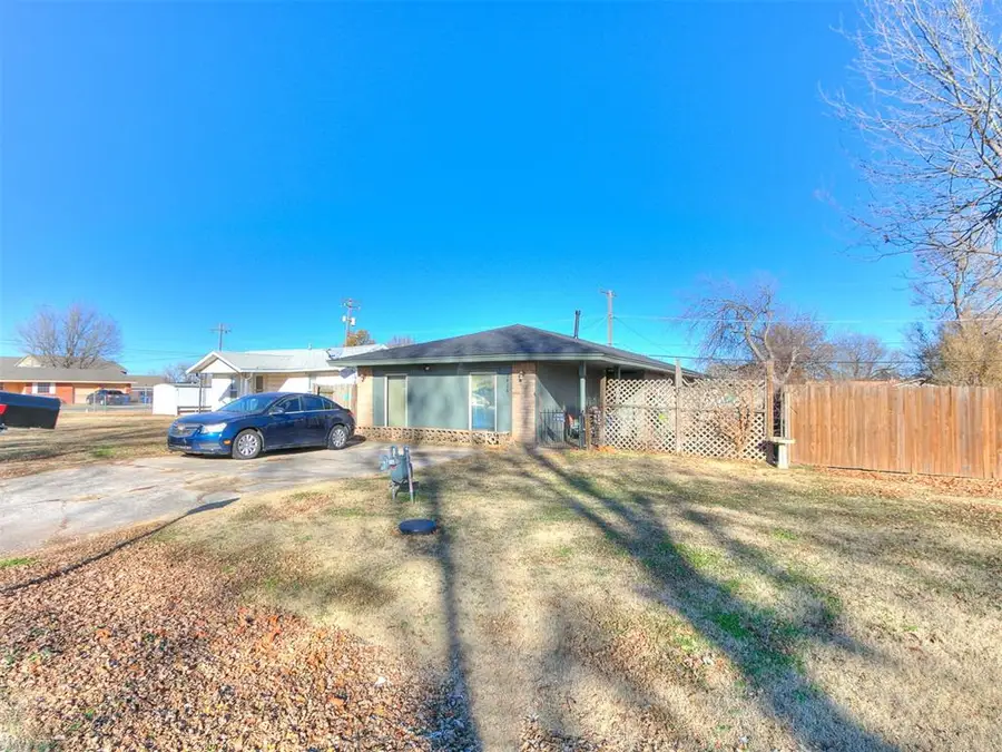 1426 W Watts Street, El Reno, OK 73036 - #2