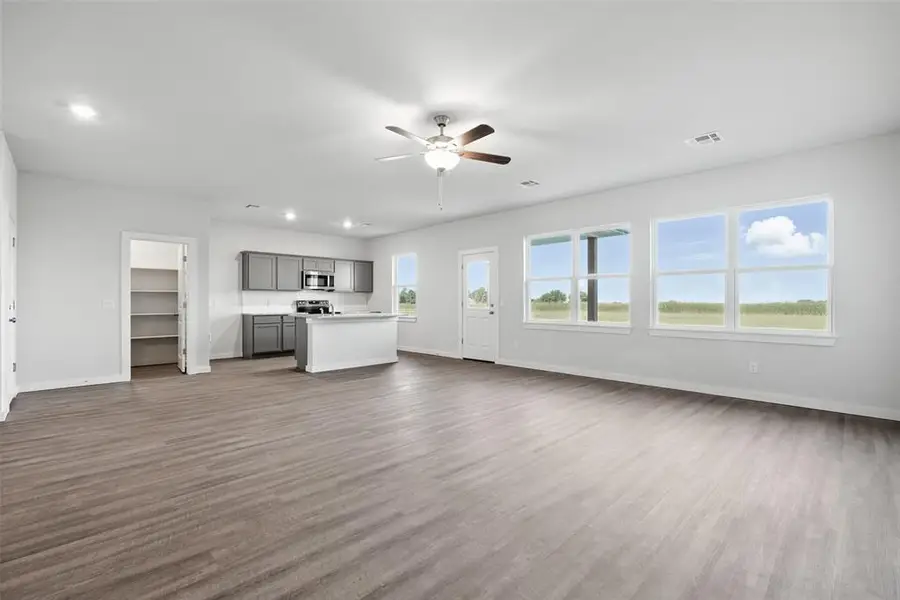 1010 Prairie Drive, Tuttle, OK 73089 - Image #2