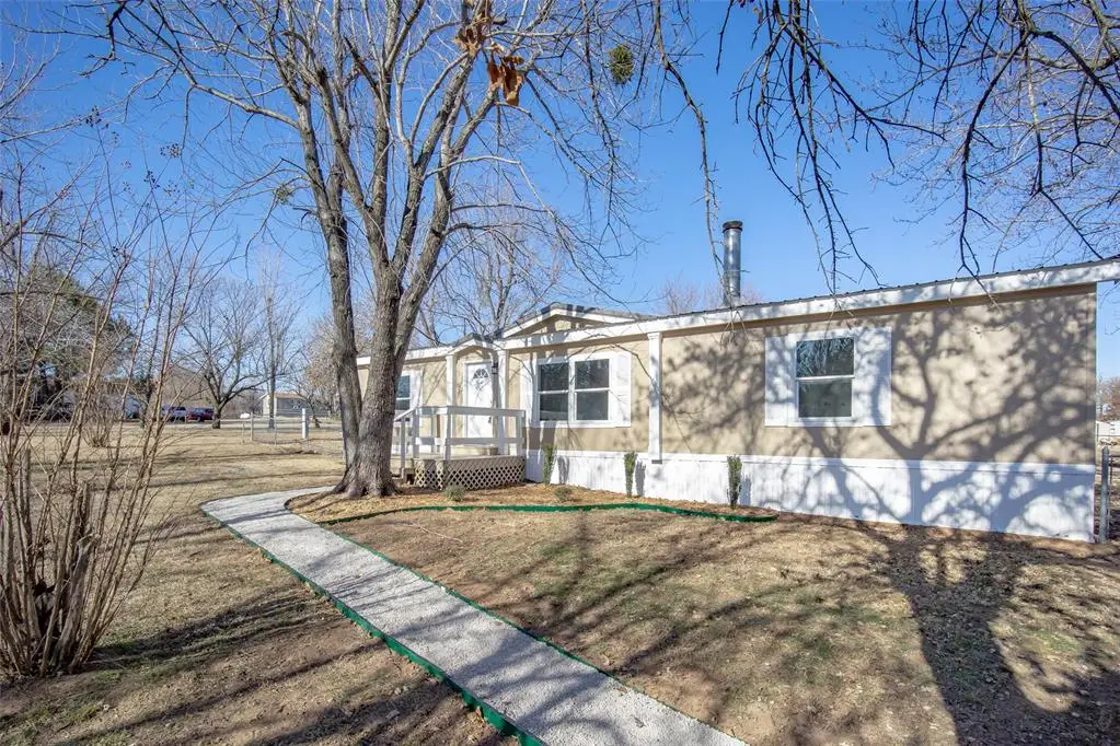 20401 Misty Glen Drive, Newalla, OK 74857 - Image #1