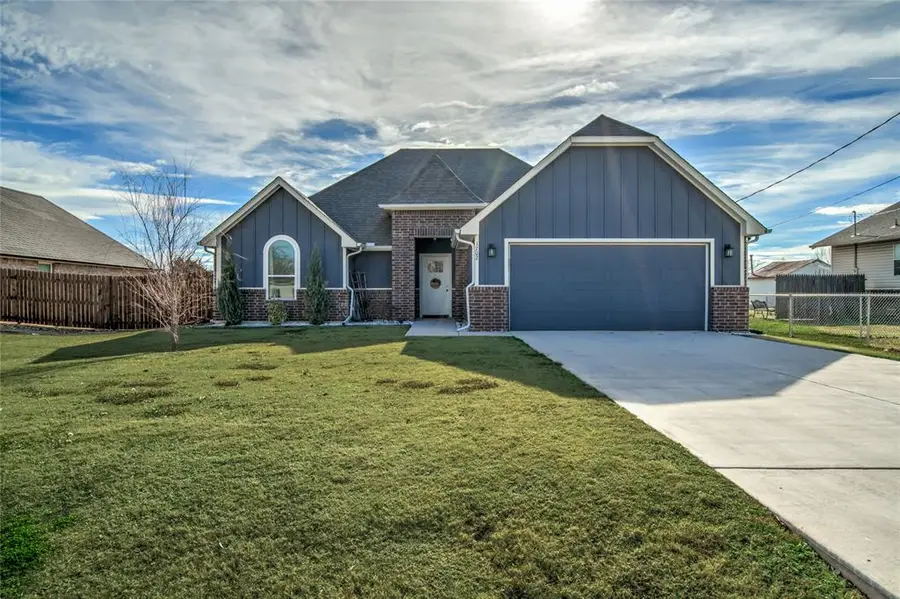 1702 E Rogers Street, El Reno, OK 73036 - Image #2