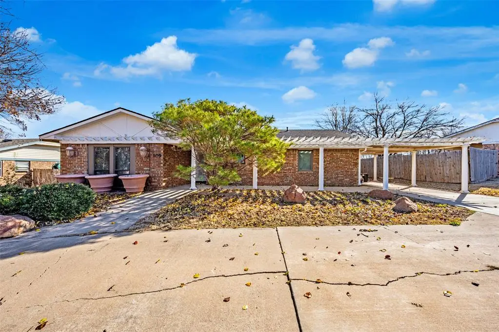 109 Sunny Lane, Elgin, OK 73538 - Image #1