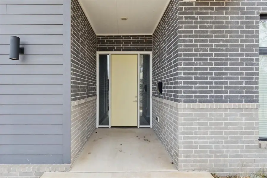 518 N Marshall Drive, Midwest City, OK 73110 - Image #2