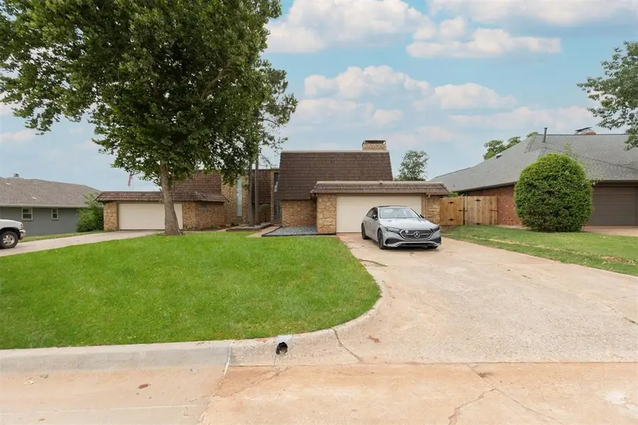 12508 Green Valley Drive, Oklahoma City, OK 73120 - Image #2