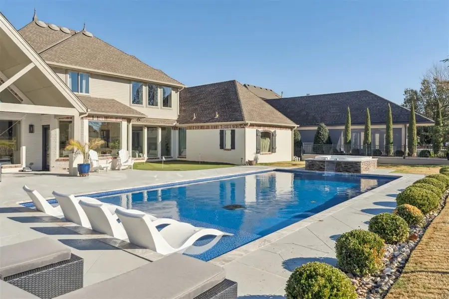 332 Heritage Boulevard, Edmond, OK 73025 - Image #2