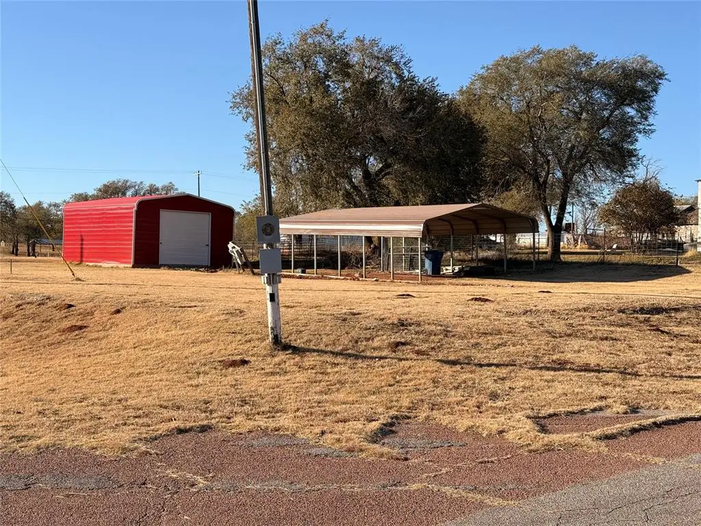 112 E Main Street, Foss, OK 73647 - Image #1