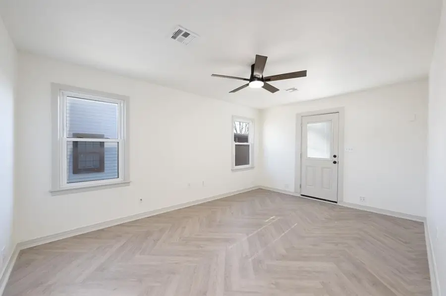 544 E Northrup Drive, Midwest City, OK 73110 - Image #2