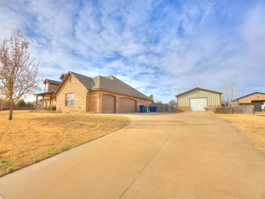 10025 Velletri Avenue, Yukon, OK 73099 - Image #2