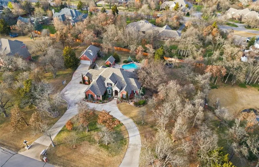 2701 Chaumont, Edmond, OK 73034 - Image #2