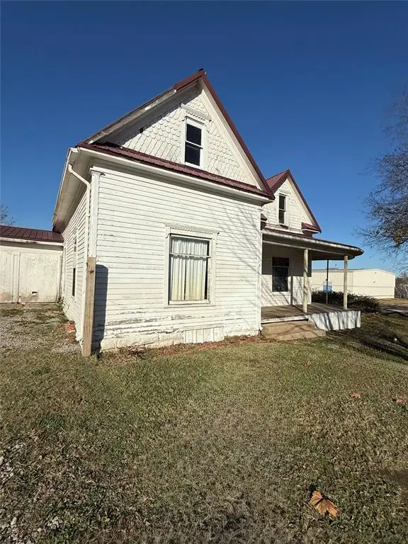 103 W 5th Street, Stroud, OK 74079