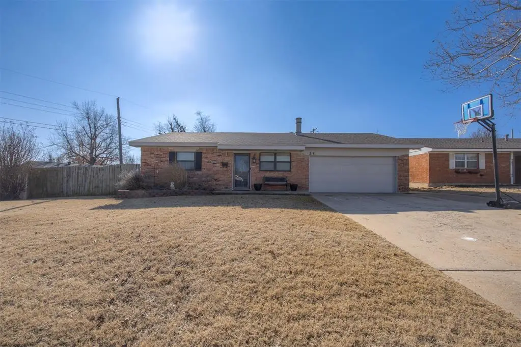 218 Klondike Drive, Yukon, OK 73099 - Image #1