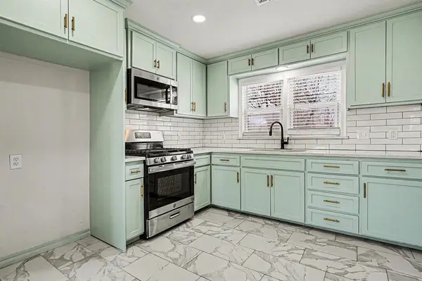 706 S 1st Street, Yukon, OK 73099