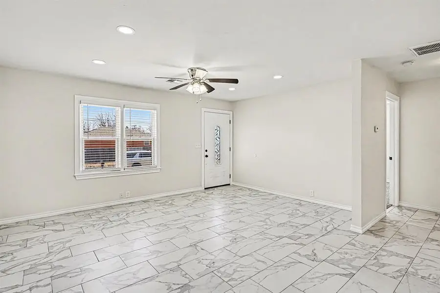 706 S 1st Street, Yukon, OK 73099 - Image #3