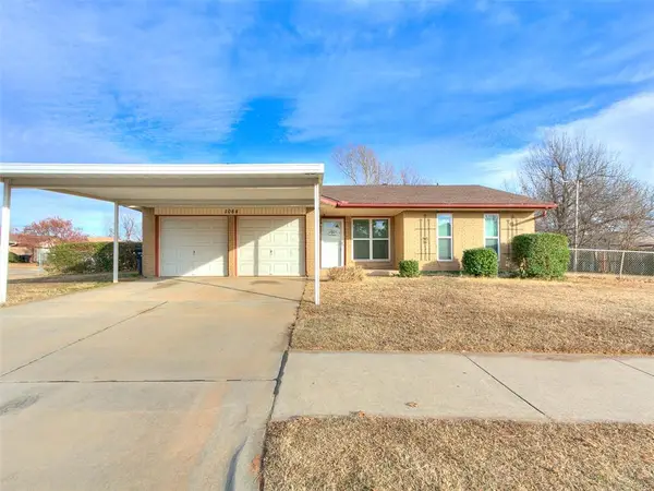 1064 NW 7th Place, Moore, OK 73160