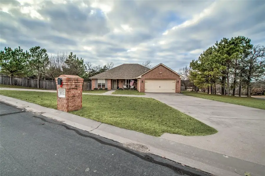 8733 Starling Path, Edmond, OK 73034 - Image #2