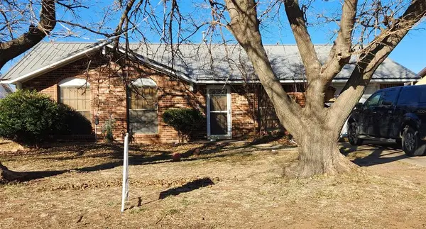 313 S Mercury Street, Altus, OK 73521