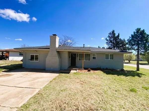 1100 Elmhurst Drive, Moore, OK 73160