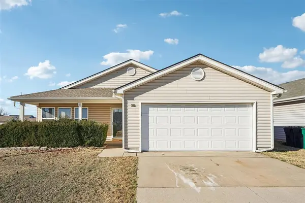 15621 Lilly Garden Lane, Oklahoma City, OK 73170