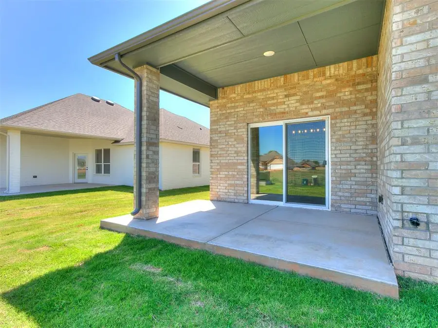7712 Woods Edge Way, Yukon, OK 73099 - #3