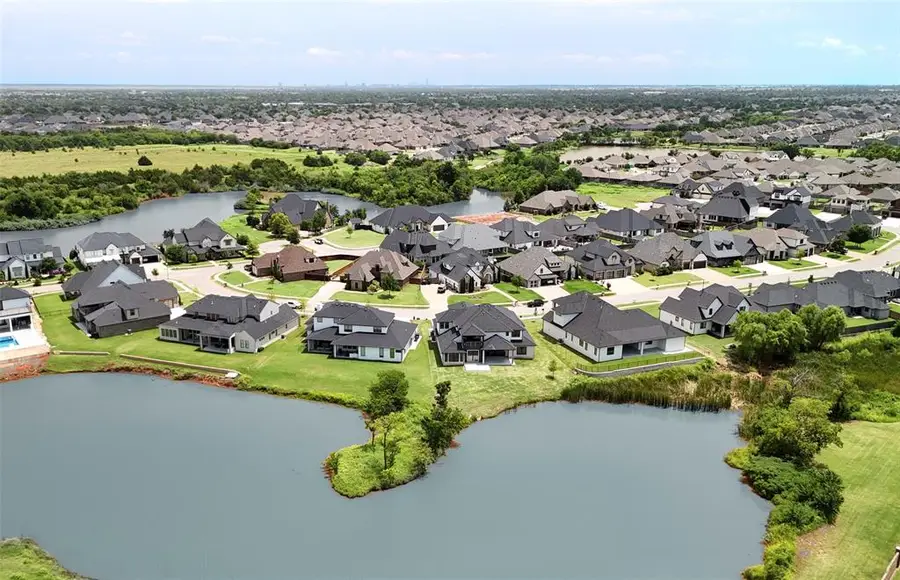 13209 Knight Island Drive, Oklahoma City, OK 73142 - Image #2