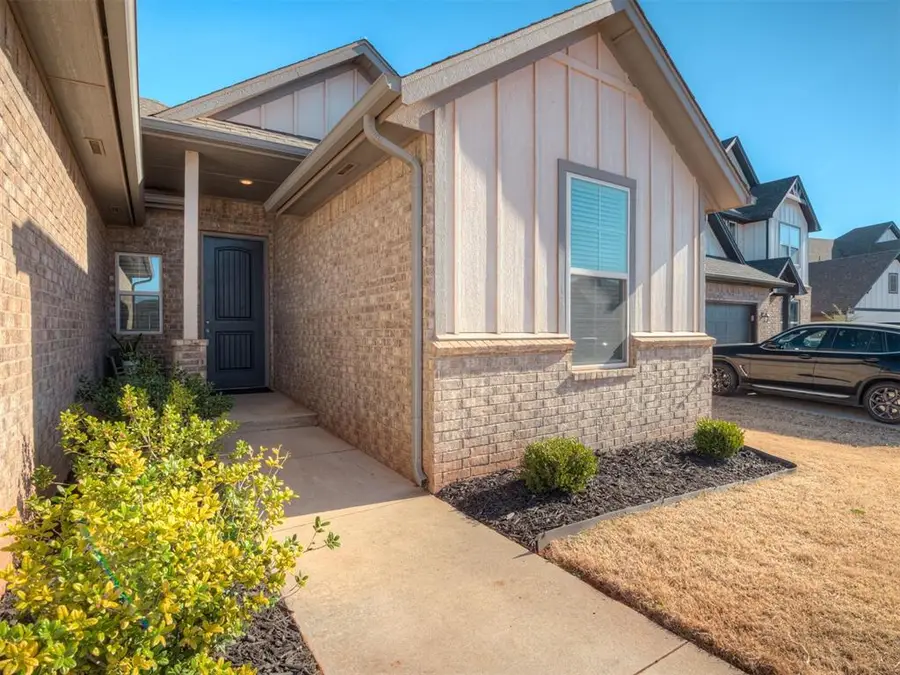 17608 Macarthur Park Road, Edmond, OK 73012 - Image #3