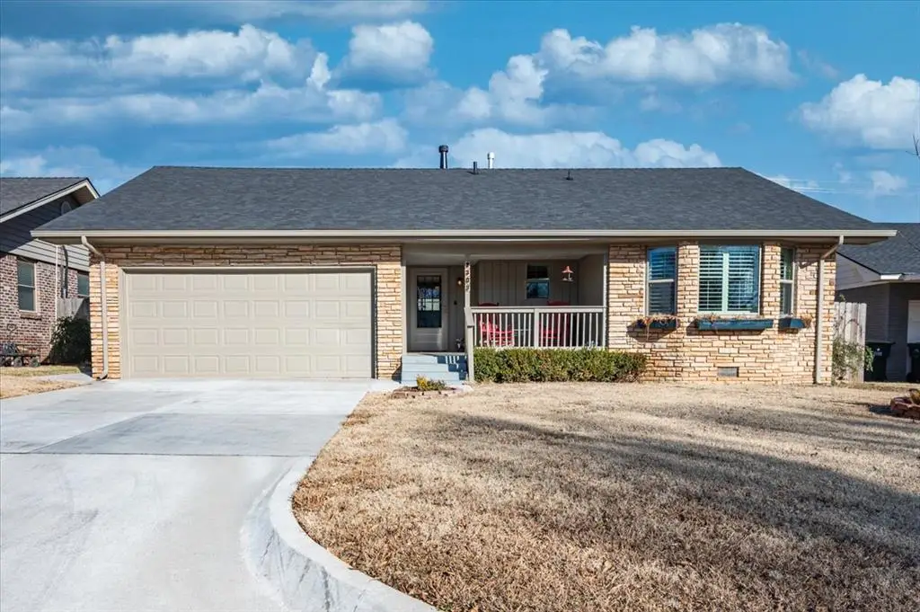 2309 Huntleigh Drive, The Village, OK 73120 - Image #1