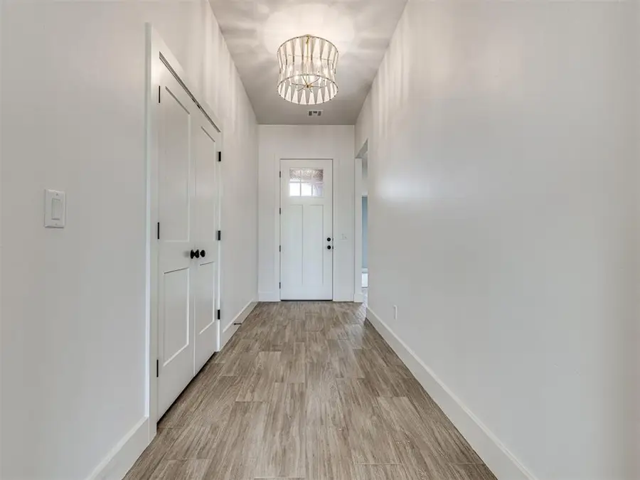 6881 Lake View Court, Cashion, OK 73016 - Image #3