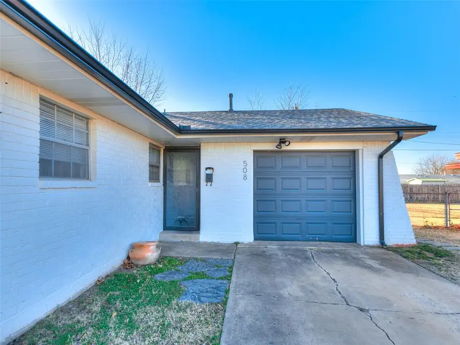 508 Gayclifee Terrace, Edmond, OK 73003 - Image #3